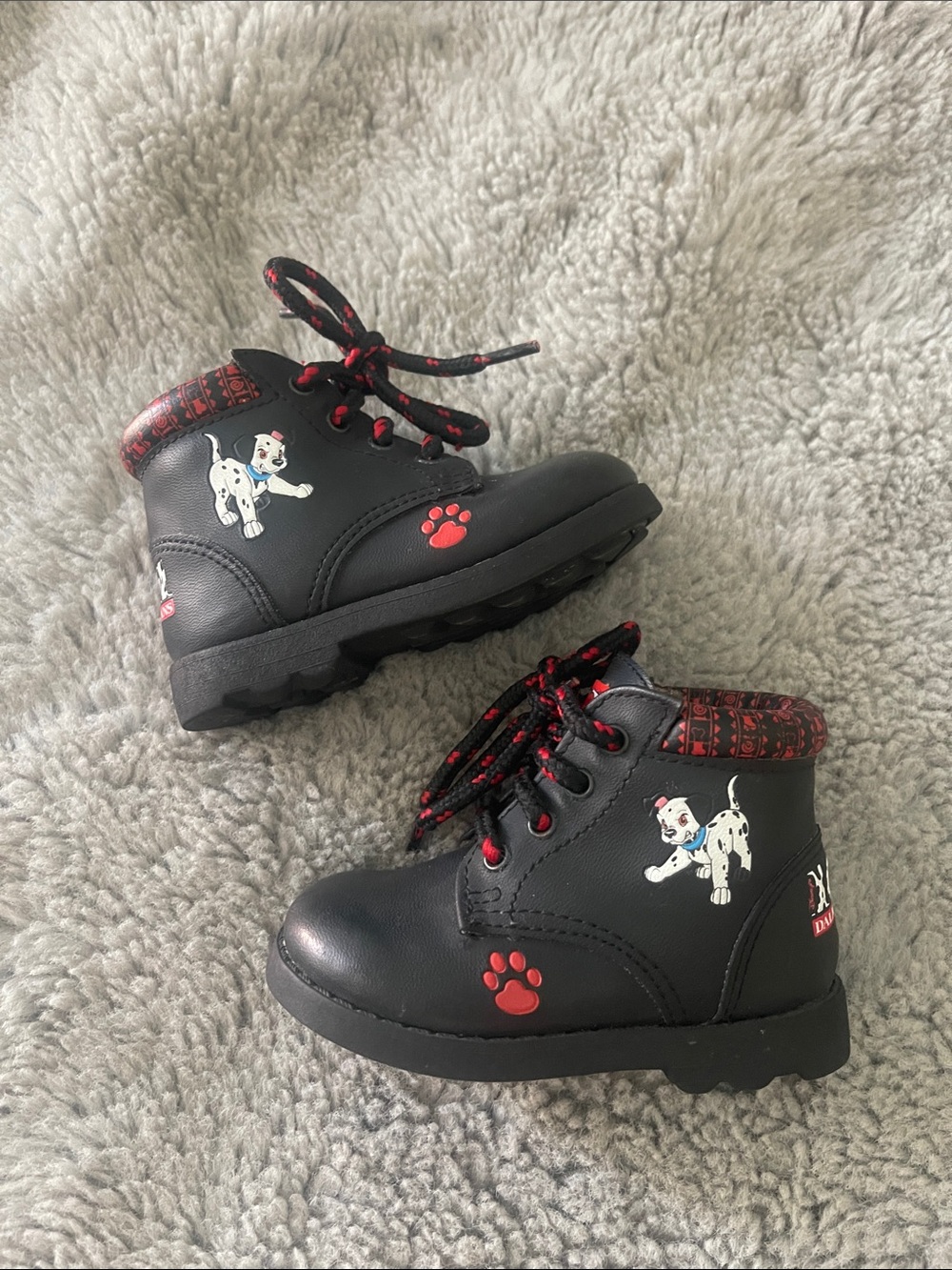 Vintage Disney Black and Red 101 Dalmatian Lace-Up Boots Sz 4W